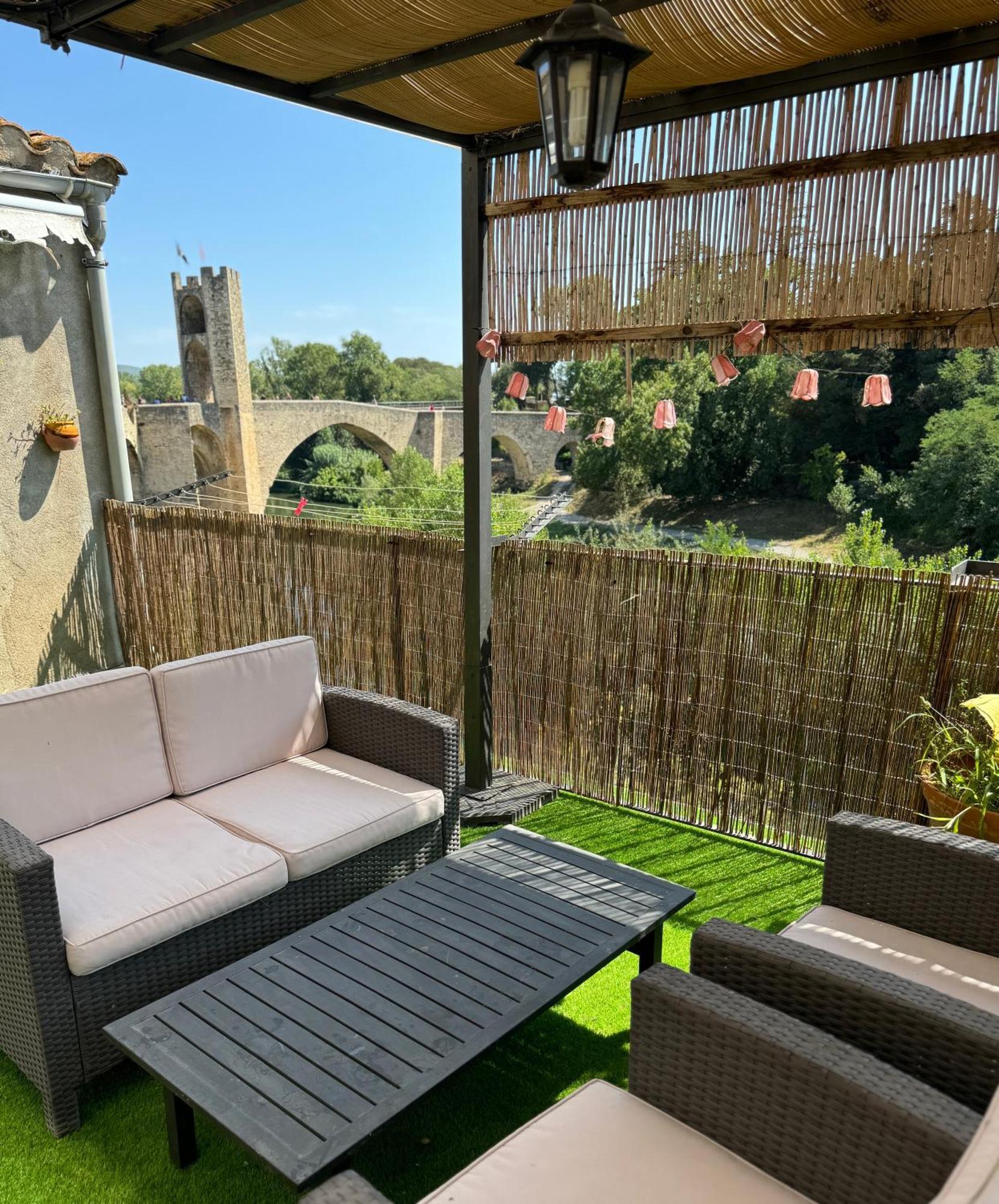 Besalu Pont Vell Apartment Exterior photo